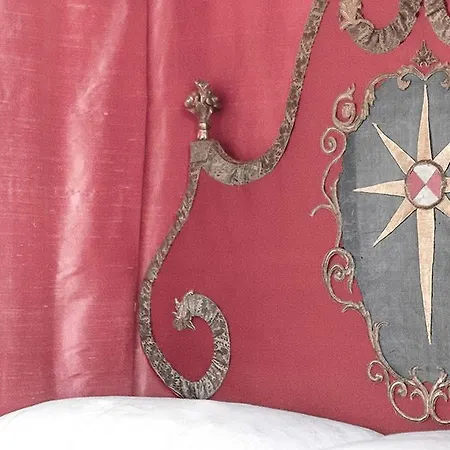Palazzo Buonvisi Bed & Breakfast *